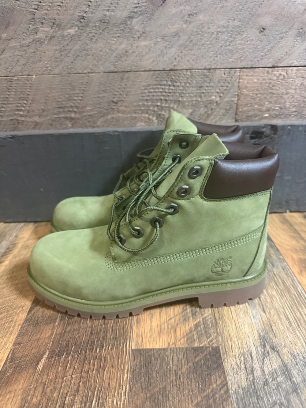 Timberland 6” Premium Waterproof Boots Olive Green - Juniors 6 - Picture 4 of 9